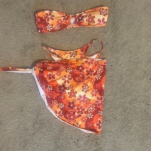 Hippie patterned bandeau bikini set w sarong